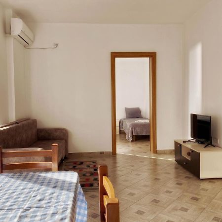 Lungomare Holiday Apartments Durres Bagian luar foto
