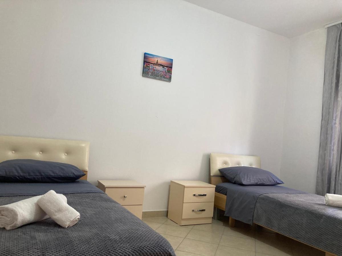 Lungomare Holiday Apartments Durres Bagian luar foto
