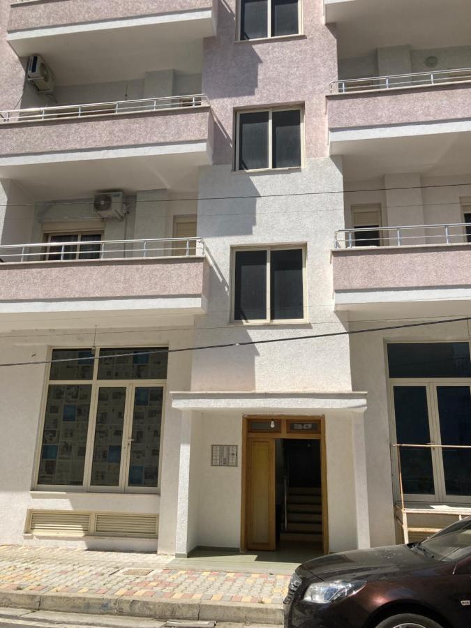 Lungomare Holiday Apartments Durres Bagian luar foto