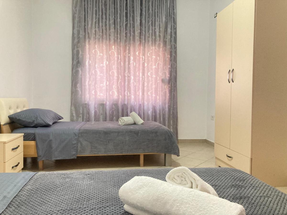 Lungomare Holiday Apartments Durres Bagian luar foto