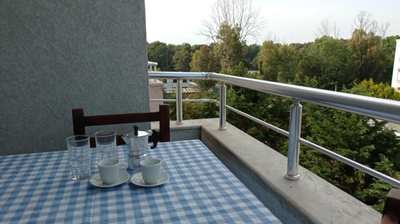 Lungomare Holiday Apartments Durres Bagian luar foto
