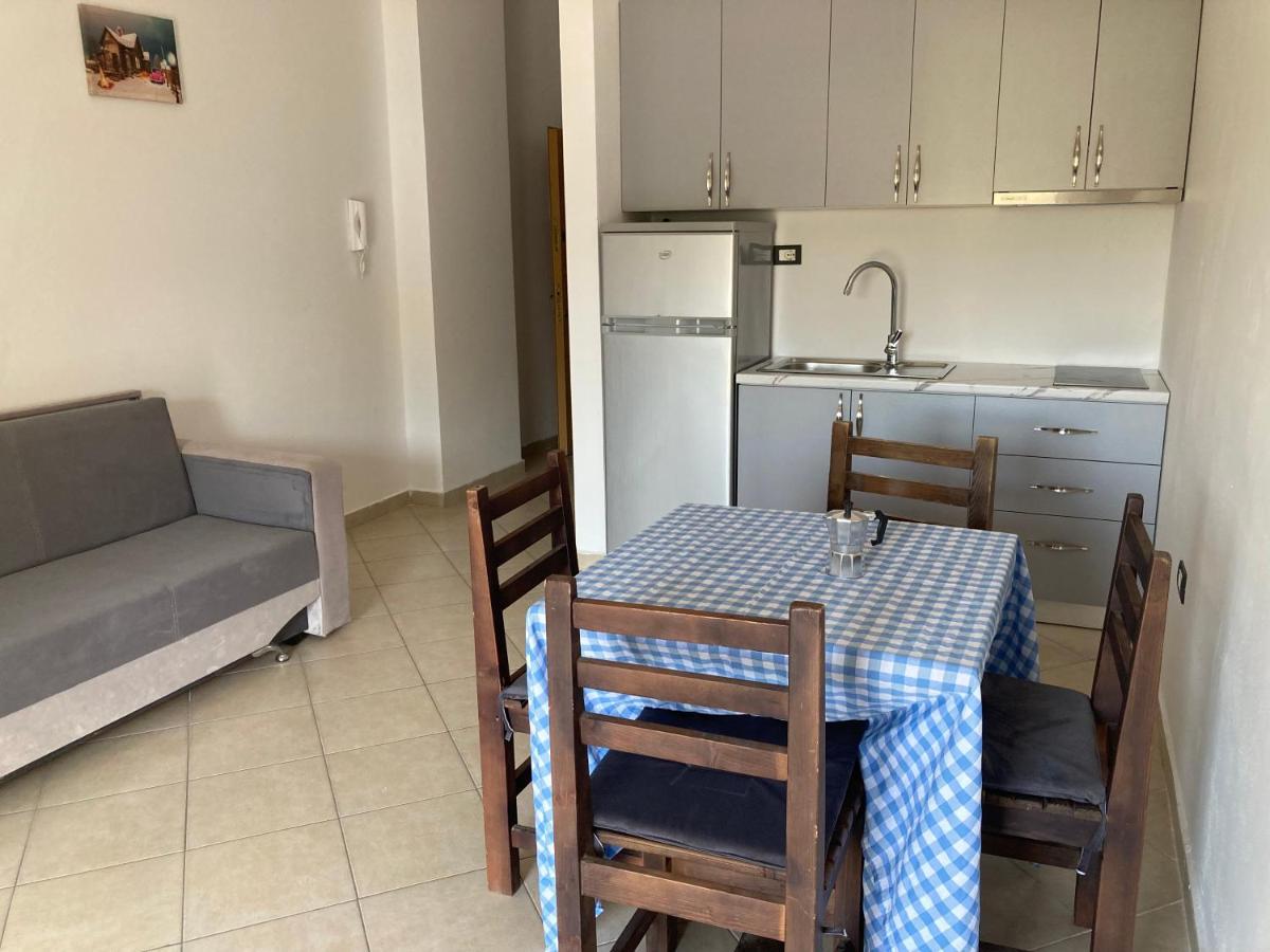 Lungomare Holiday Apartments Durres Bagian luar foto