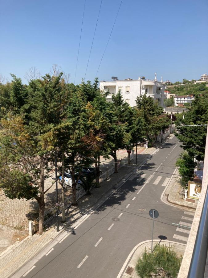 Lungomare Holiday Apartments Durres Bagian luar foto
