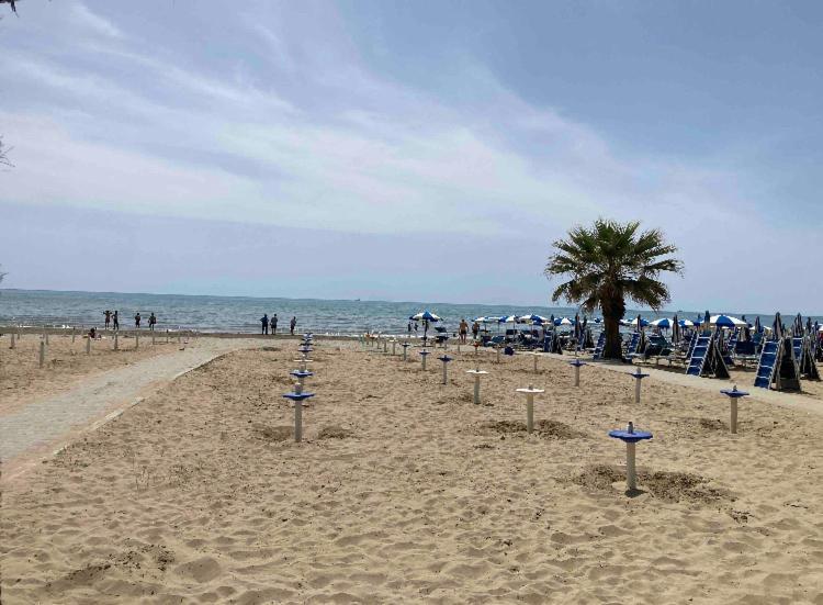 Lungomare Holiday Apartments Durres Bagian luar foto