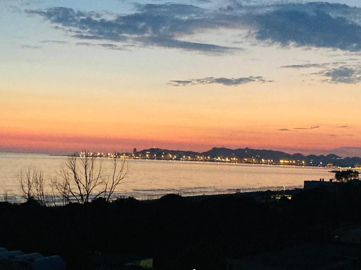 Lungomare Holiday Apartments Durres Bagian luar foto