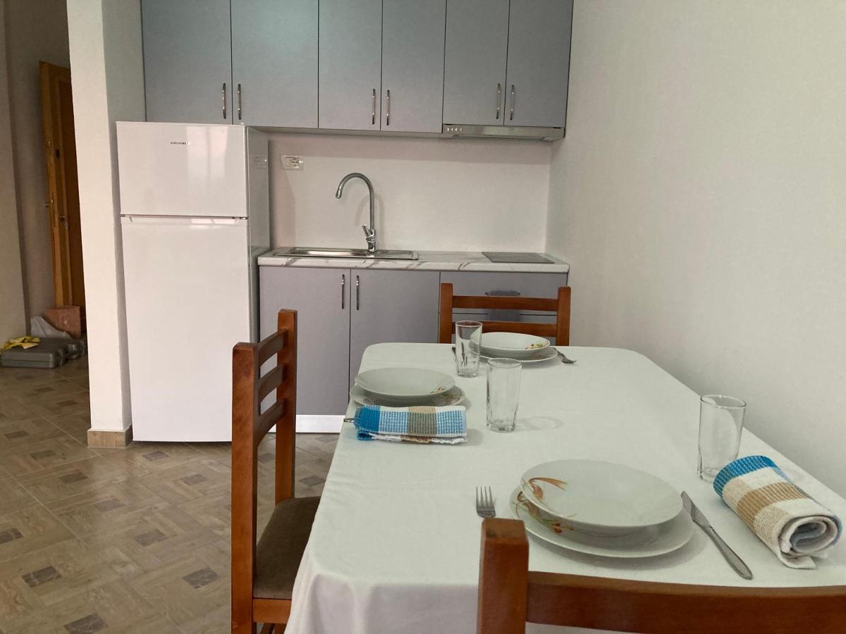 Lungomare Holiday Apartments Durres Bagian luar foto