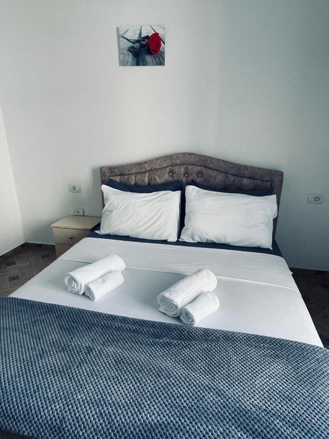 Lungomare Holiday Apartments Durres Bagian luar foto