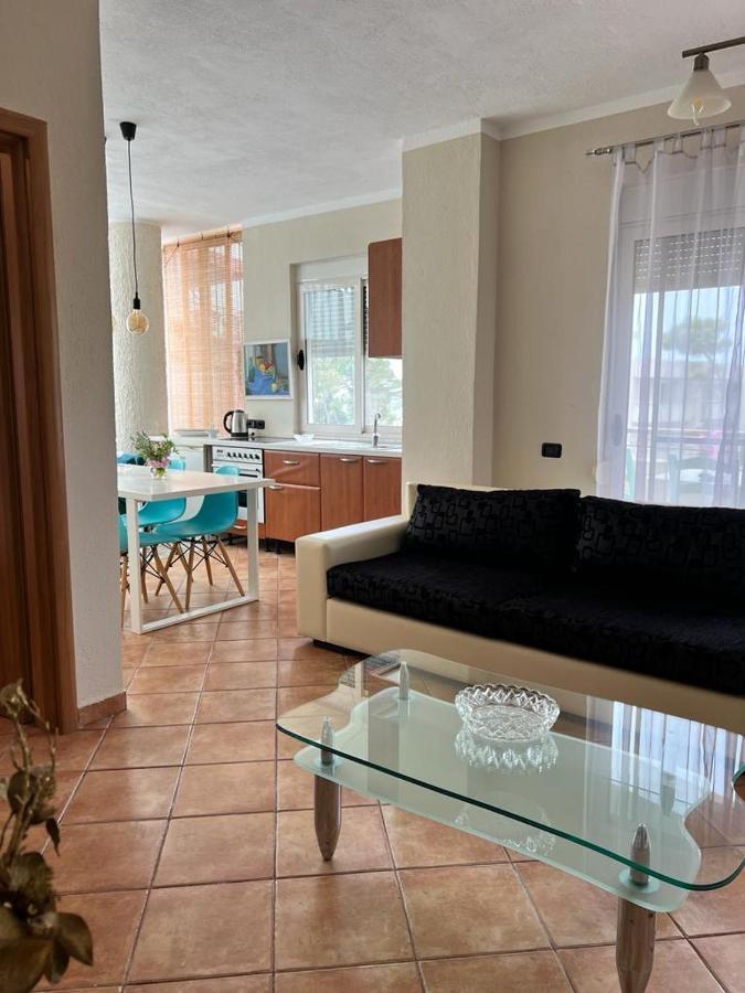 Lungomare Holiday Apartments Durres Bagian luar foto