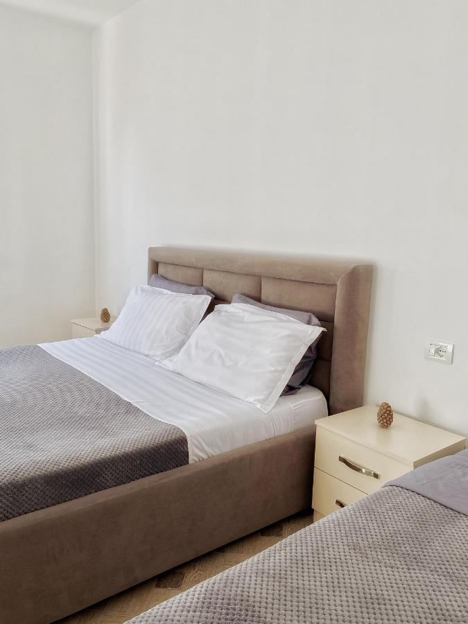 Lungomare Holiday Apartments Durres Bagian luar foto