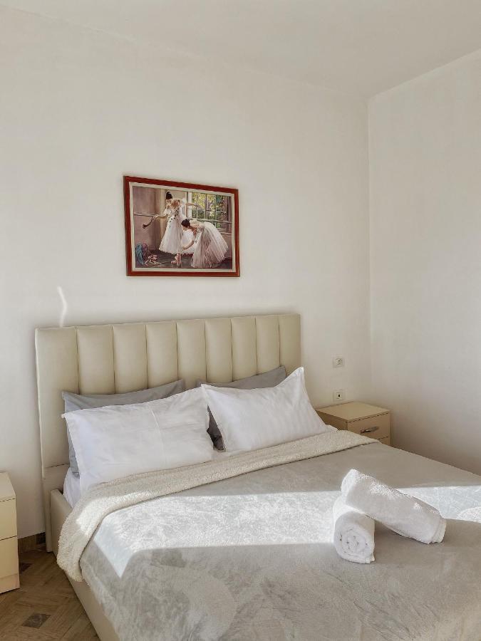 Lungomare Holiday Apartments Durres Bagian luar foto